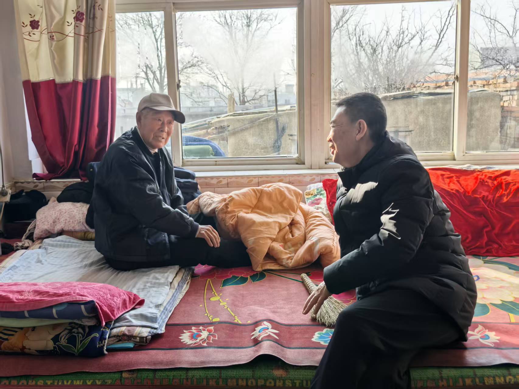 【新春送暖情满乡 司法为民显担当】开发区检察院开展走访慰问老党员和困难党员活动