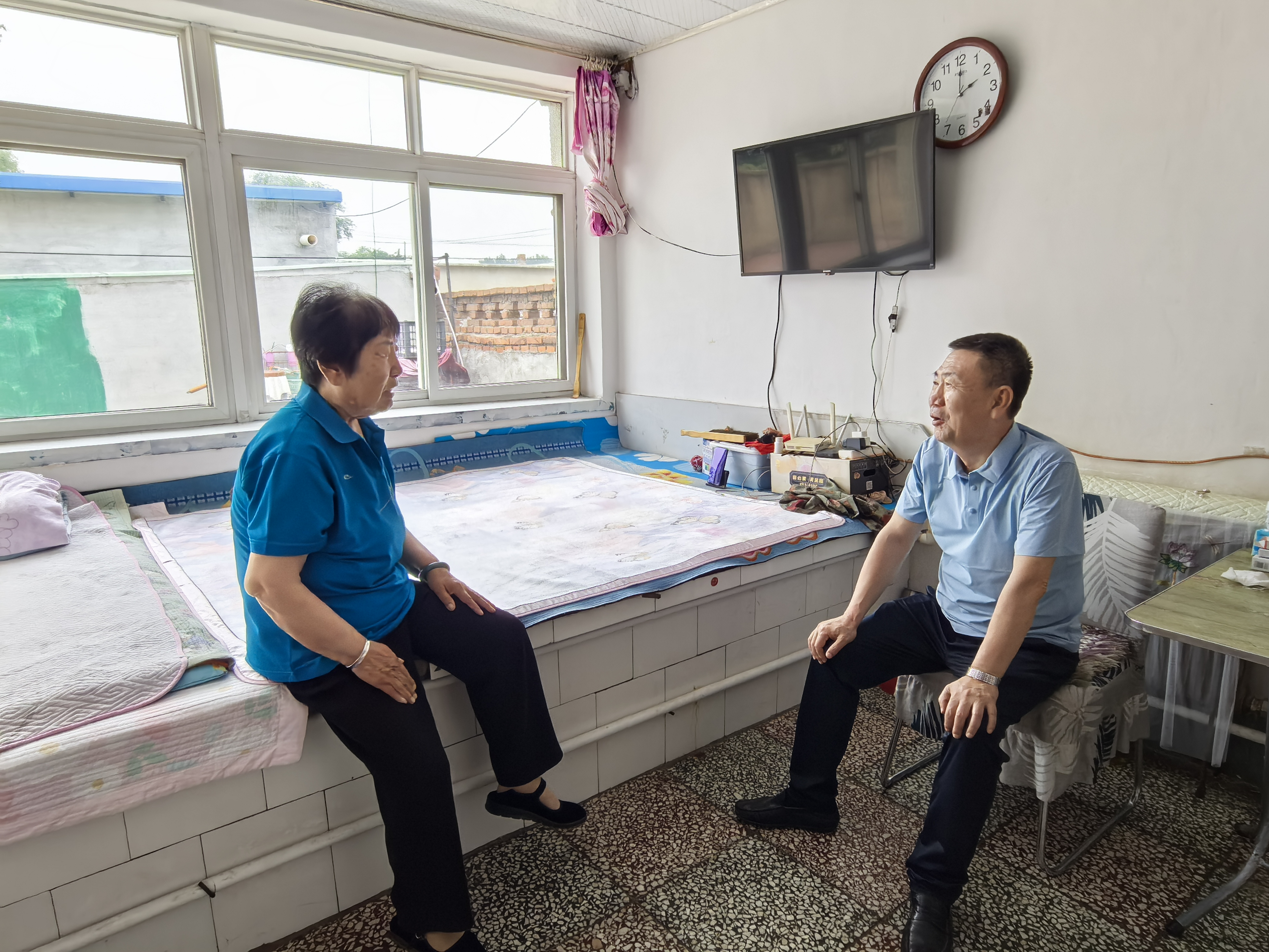 检察关怀送温暖 七一慰问颂党恩——开发区检察院走访慰问老党员